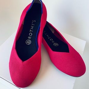 Pink Rothy’s 7.5